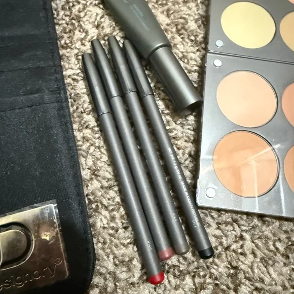 Mud makeup student kit - Picture 5 of 7